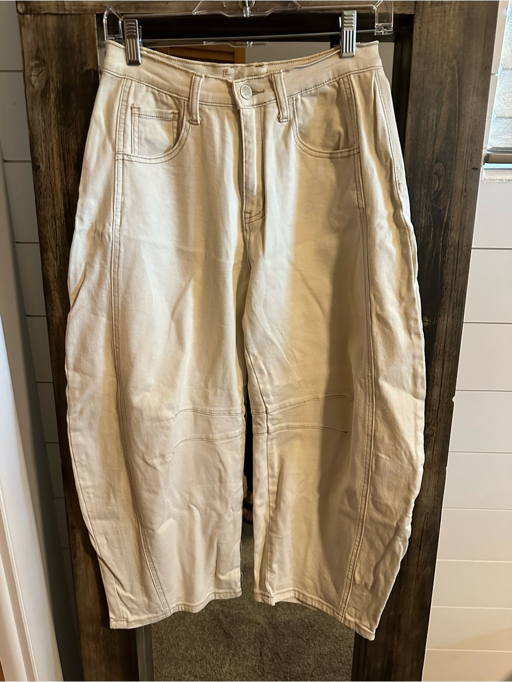 JEANS Cream Barrel Leg Utility Jeans Size S High Rise Carpenter Seamed Pants